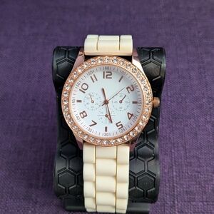 Ladies Darice Fashion Trendy Rose Gold Tone White Jelly Band Analog Watch
